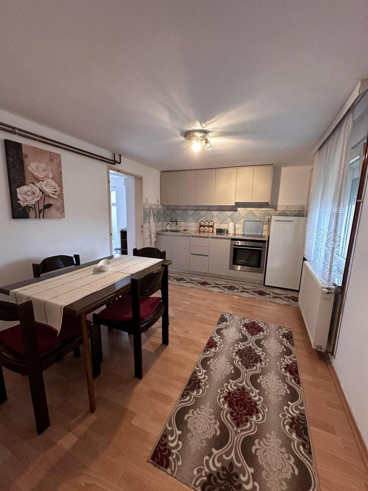 Apartman Dijana บันยาลูกา ภายนอก รูปภาพ