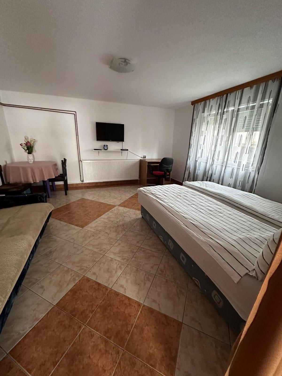 Apartman Dijana บันยาลูกา ภายนอก รูปภาพ